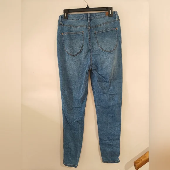 Judy Blue Skinny Fit Light Wash Jeans Size 9 | 29 - Picture 3 of 4
